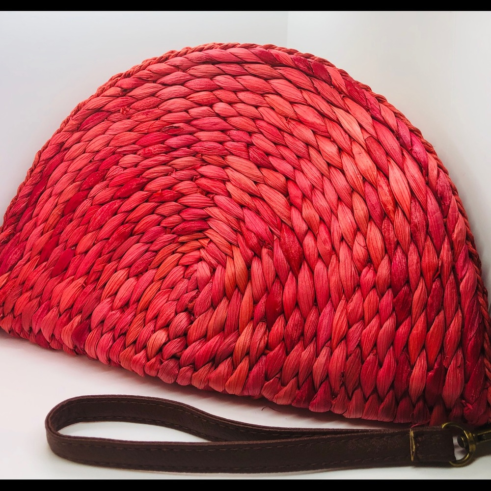 Summer Straw Wristlet